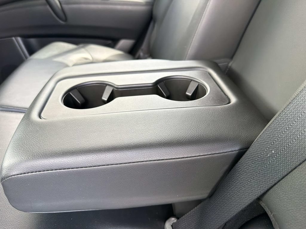 Used 2022 Nissan Armada SL RWD image 13