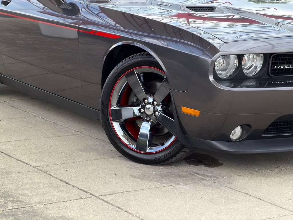 Used 2013 Dodge Challenger R/T w/ R/T Redline Group RWD image 11