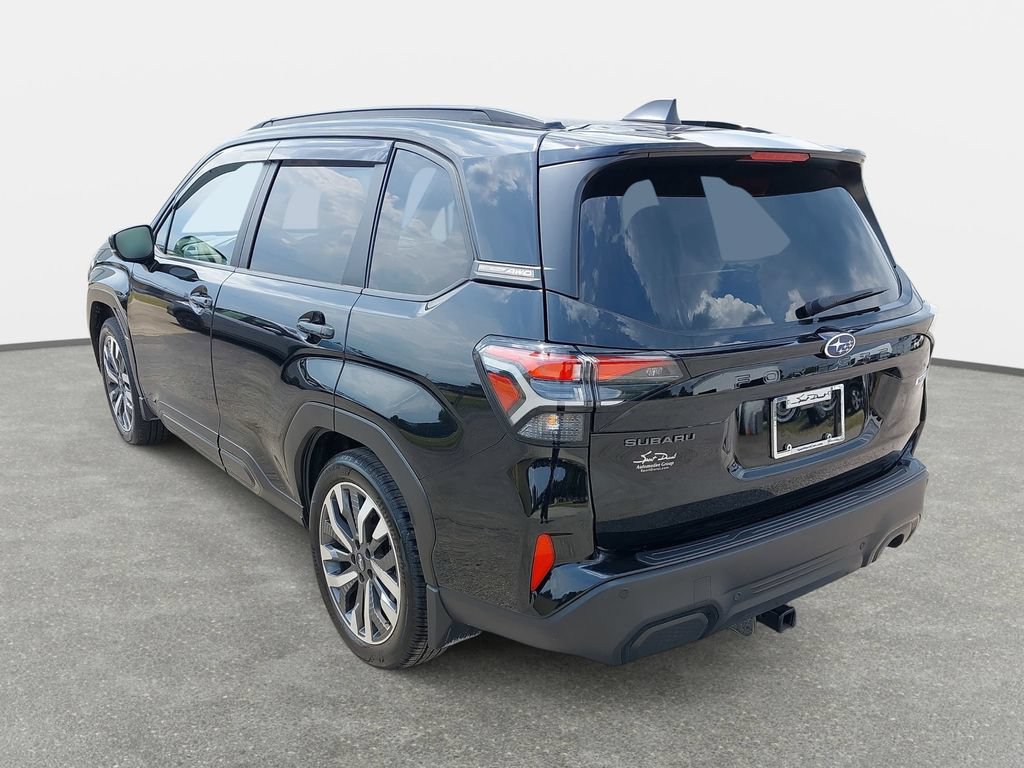 Used 2025 Subaru Forester Touring AWD/4WD image 7
