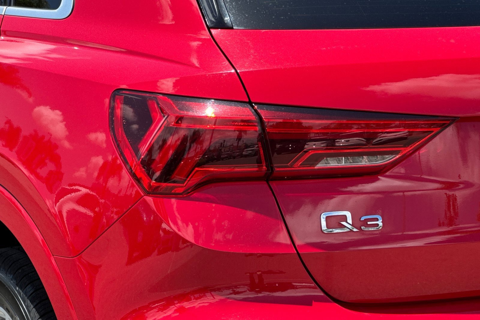 Used 2022 Audi Q3 2.0T Premium image 25