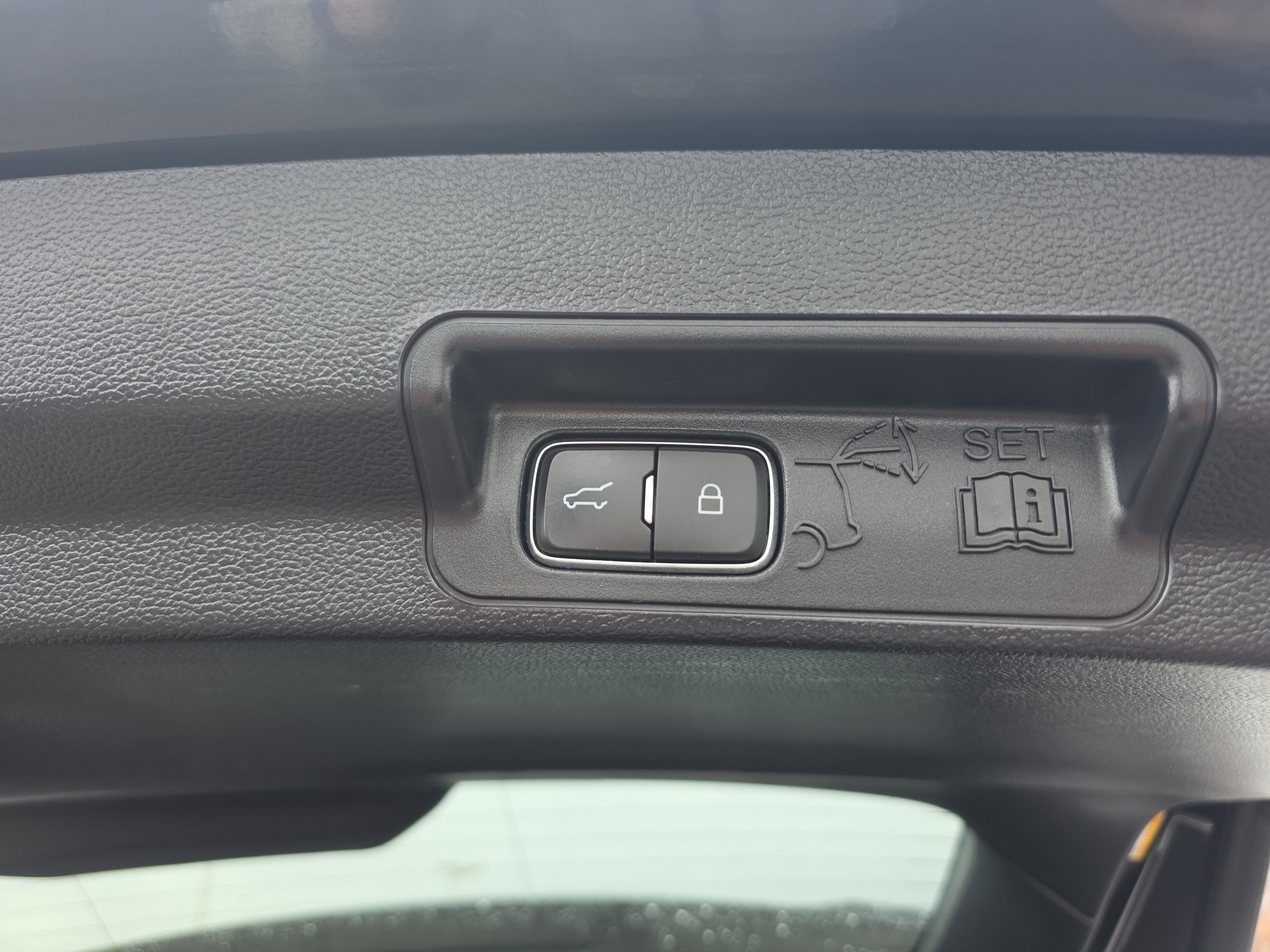 Used 2021 Ford Explorer ST w/ Equipment Group 401A image 21