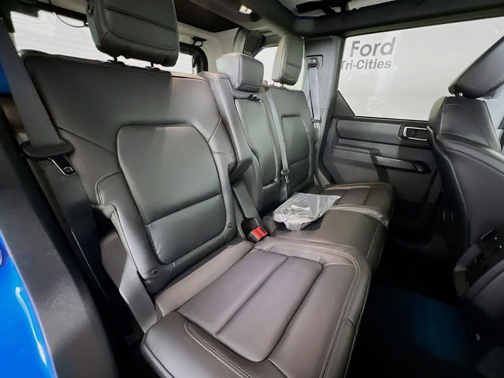 New 2025 Ford Bronco Badlands image 17