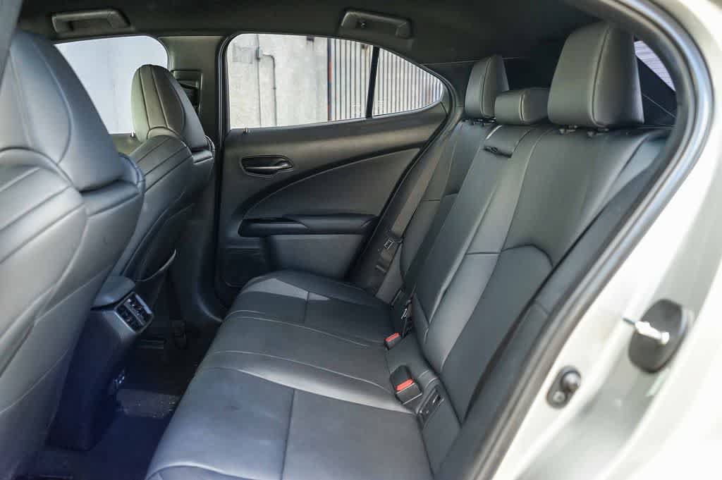 Used 2021 Lexus UX 250h F Sport w/ Accessory Package (Z1) AWD/4WD image 18