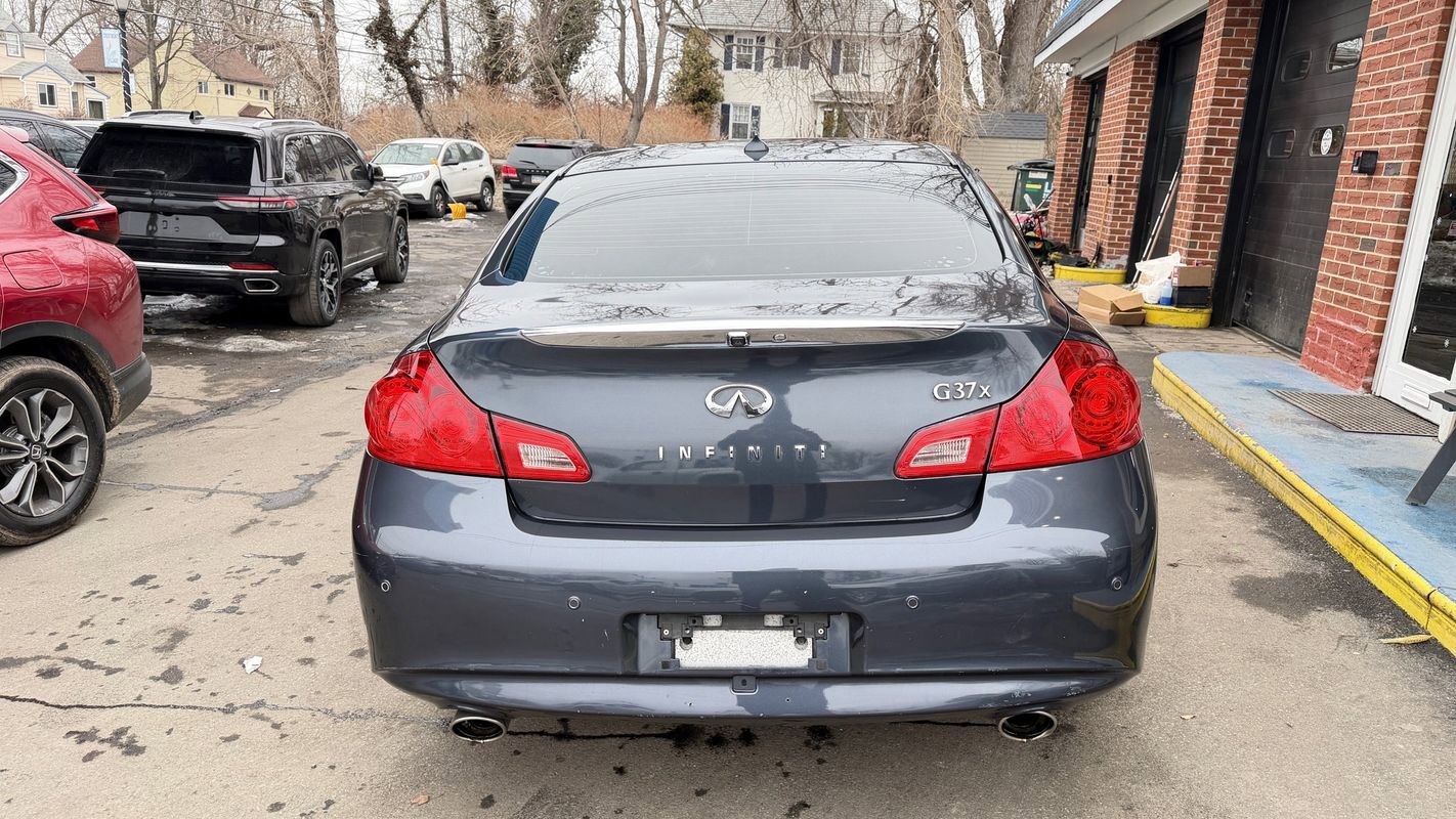 Used 2012 INFINITI G37 x Sedan w/ Premium Pkg image 4