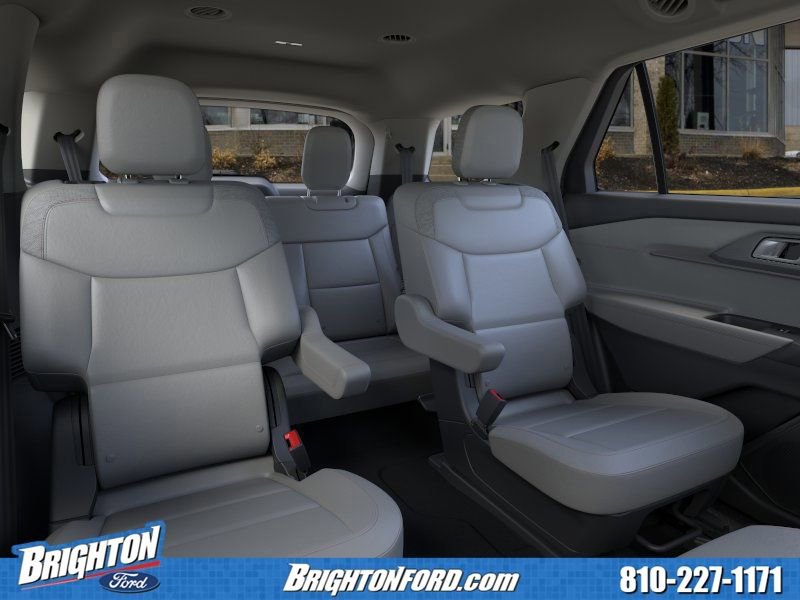 Used 2026 Ford Explorer Active w/ Active Comfort Package AWD/4WD image 11