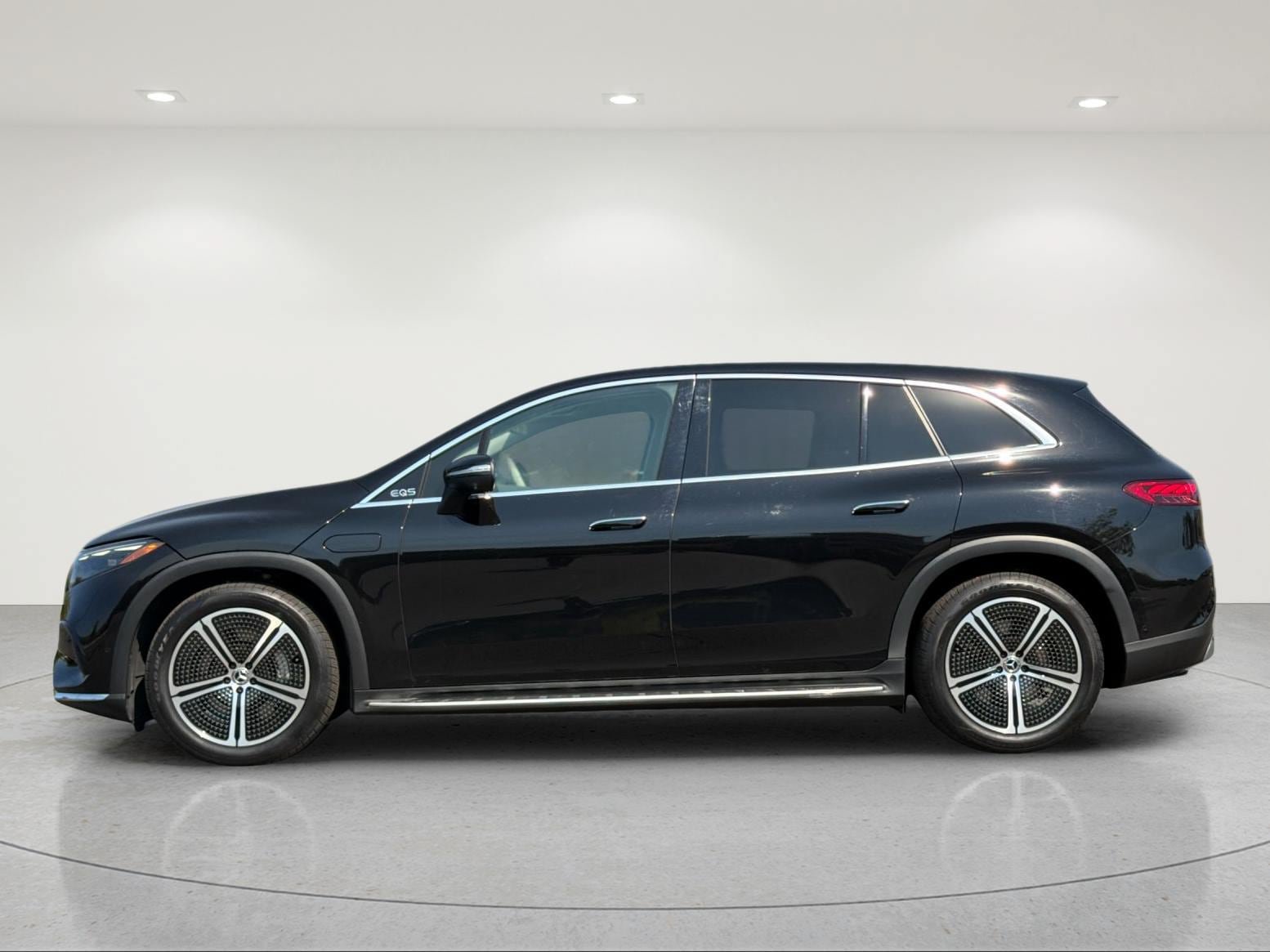 Certified 2023 Mercedes-Benz EQS 450+ 4MATIC SUV image 2