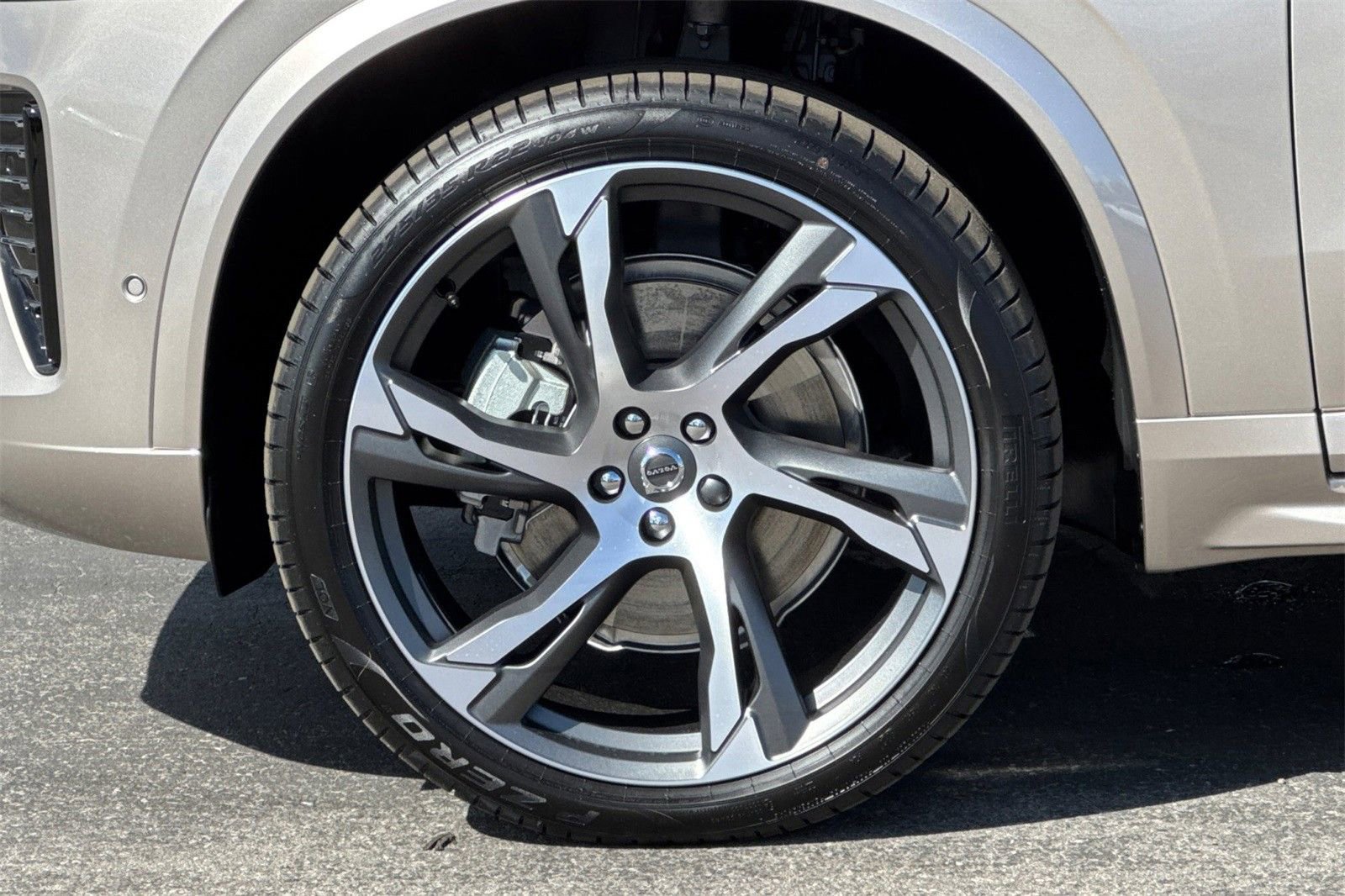 New 2026 Volvo XC90 B6 Ultra w/ Lounge Package image 27