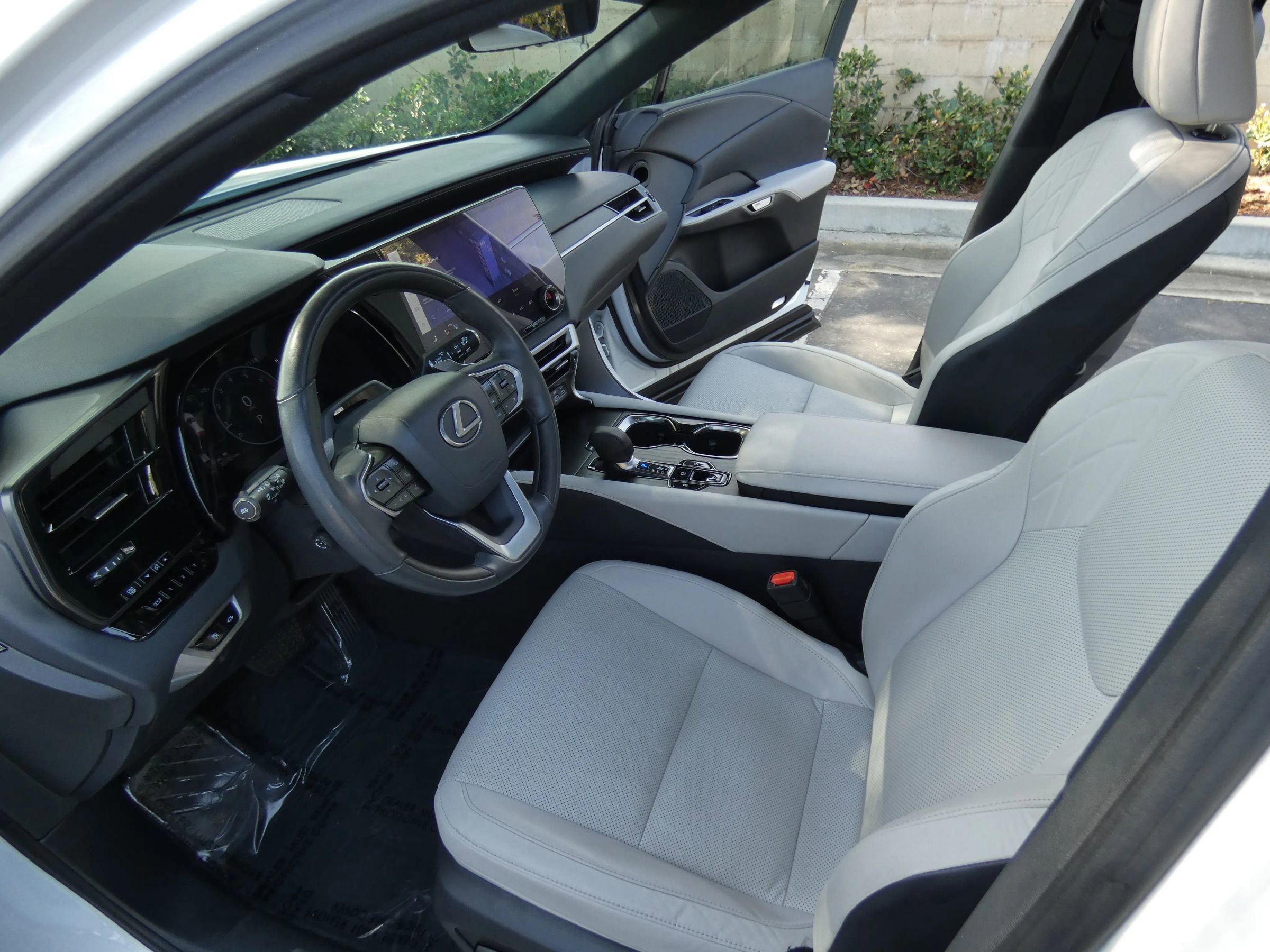 Used 2023 Lexus RX 350 Premium w/ Accessory Package (Z1) image 53