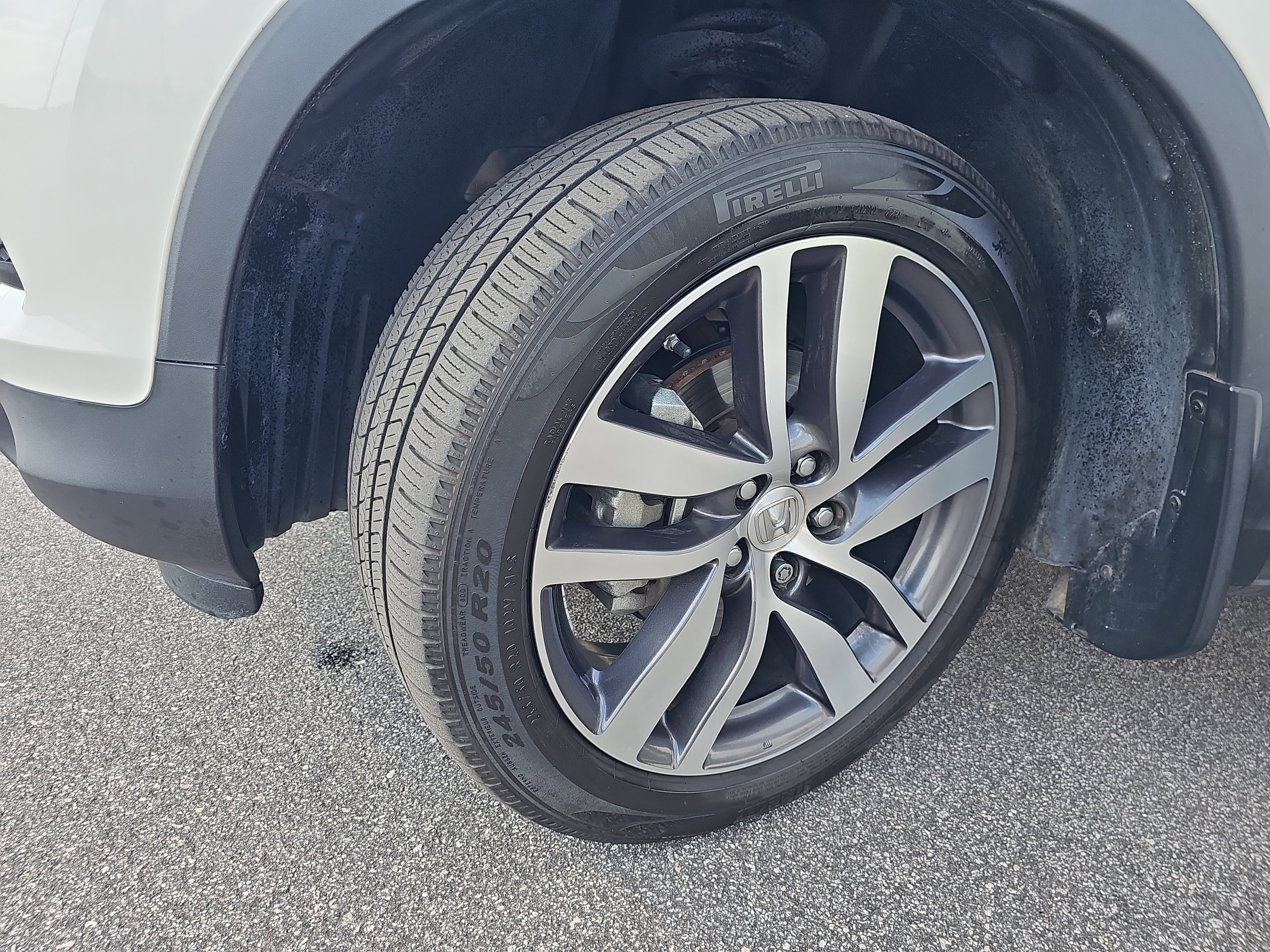 Used 2018 Honda Pilot Touring image 29