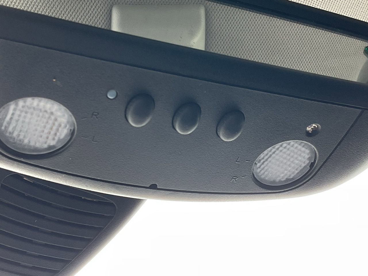 Used 2018 INFINITI QX30 image 30