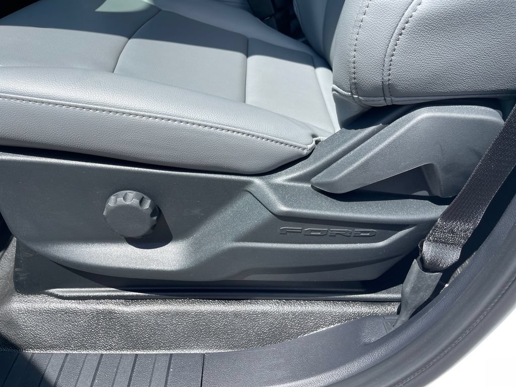 New 2026 Ford F250 XL AWD/4WD image 6
