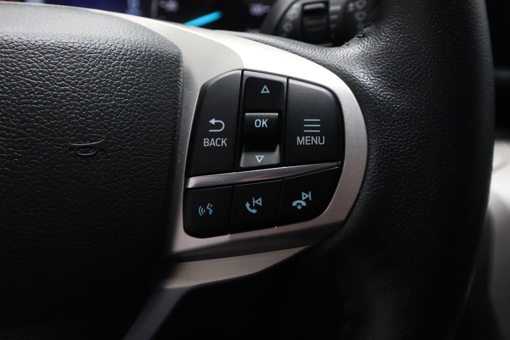 Certified 2022 Ford Explorer XLT w/ Equipment Group 202A image 32