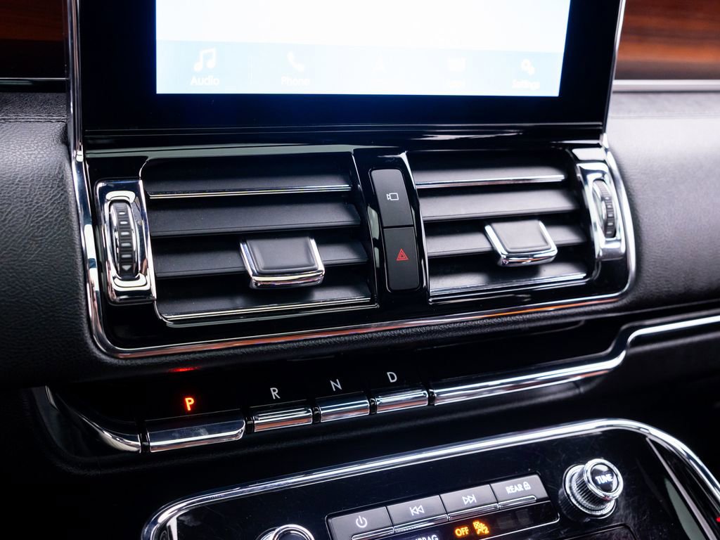 Used 2019 Lincoln Navigator Reserve AWD/4WD image 28