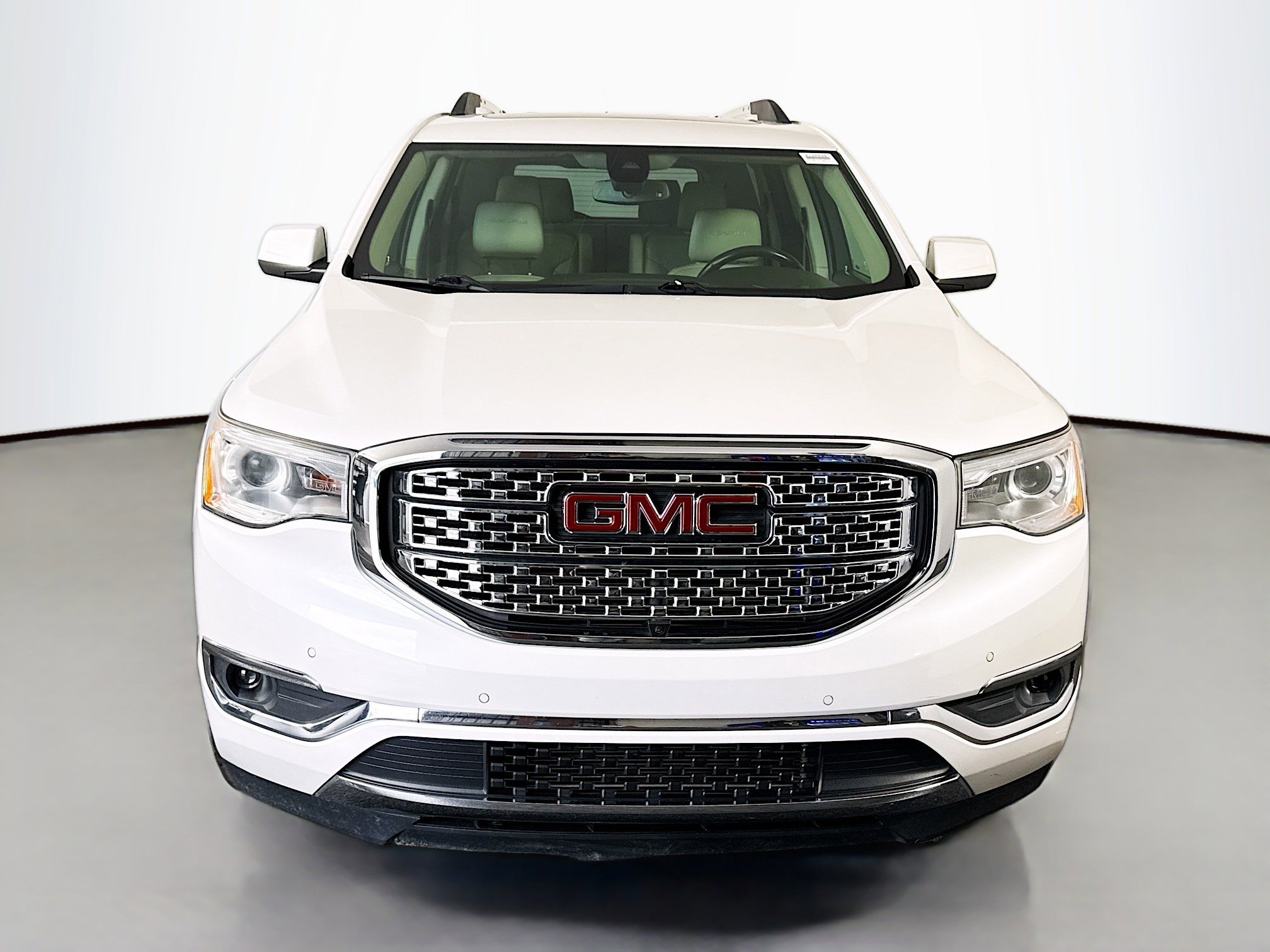 Used 2017 GMC Acadia Denali w/ Technology Package image 2
