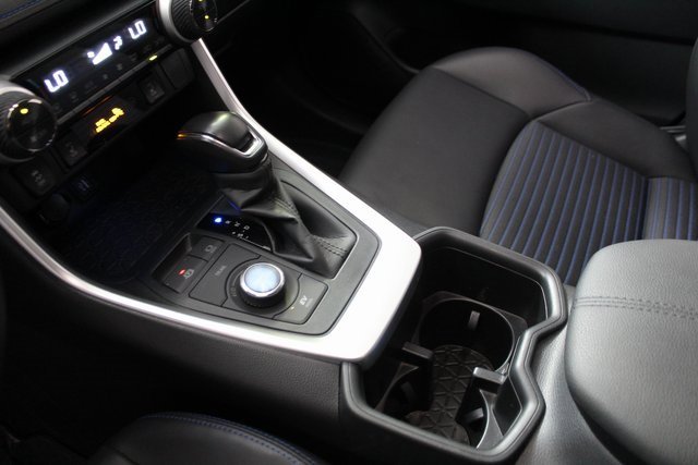 Used 2025 Toyota RAV4 XSE image 15