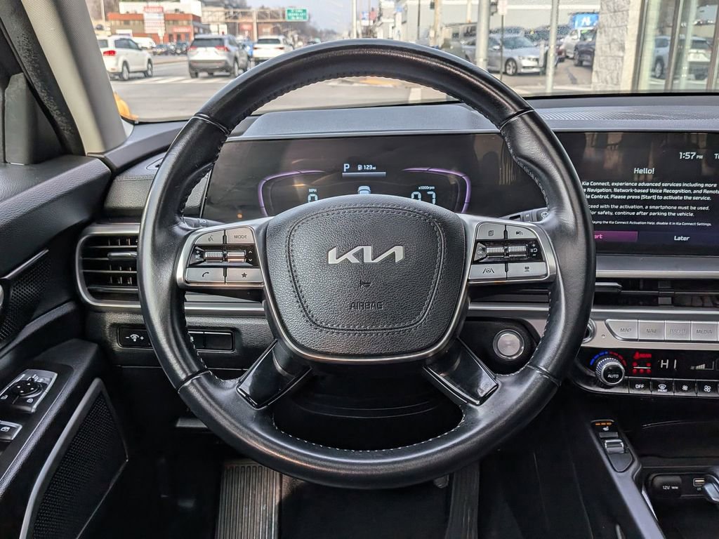 Certified 2023 Kia Telluride S w/ S Sunroof Package image 15