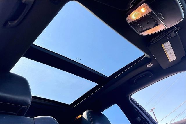 Used 2017 Chrysler 300 S image 24