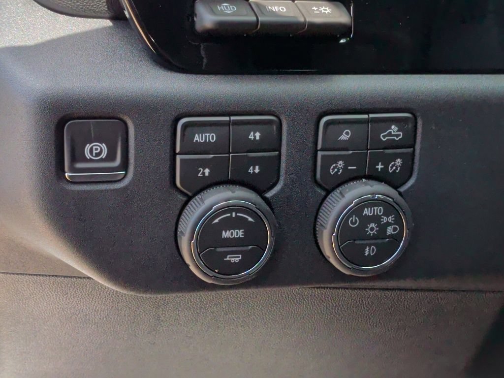 New 2026 Chevrolet Silverado 2500 ZR2 AWD/4WD image 17