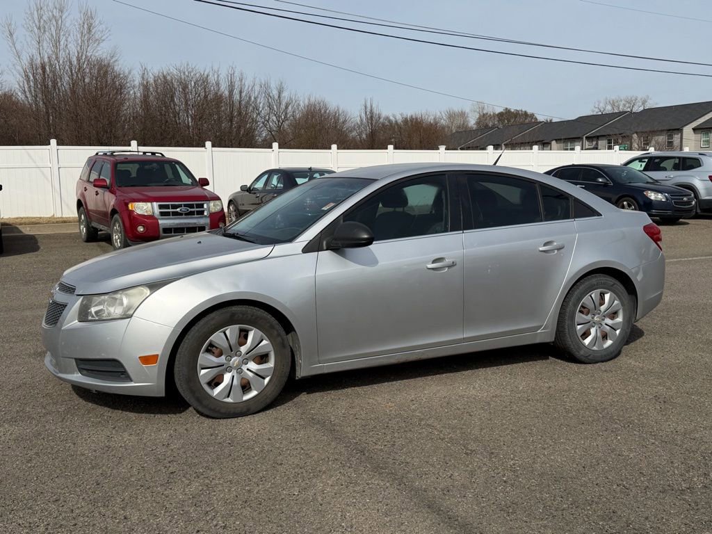 Used 2012 Chevrolet Cruze LS w/ Connectivity Package image 10