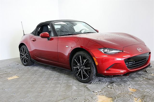 New 2025 MAZDA MX-5 Miata Grand Touring w/ Appearance Package image 2