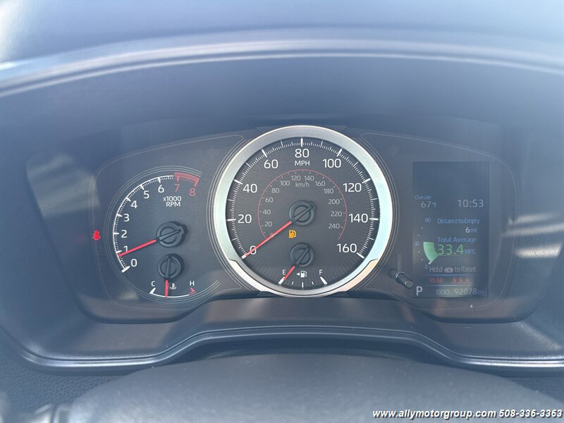 Used 2021 Toyota Corolla SE FWD image 19