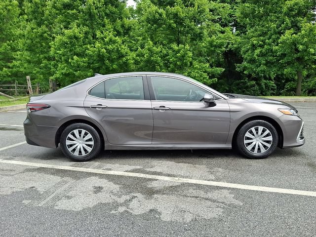 Certified 2022 Toyota Camry LE FWD image 7