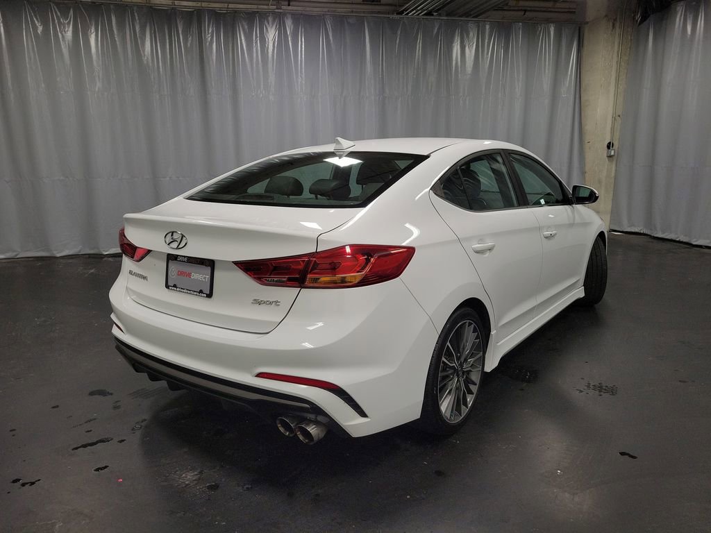 Used 2018 Hyundai Elantra Sport image 9