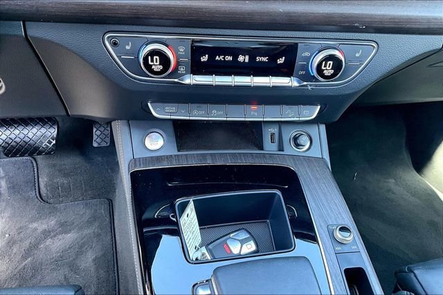 Used 2023 Audi Q5 2.0T Premium Plus w/ Premium Plus Package AWD/4WD image 26