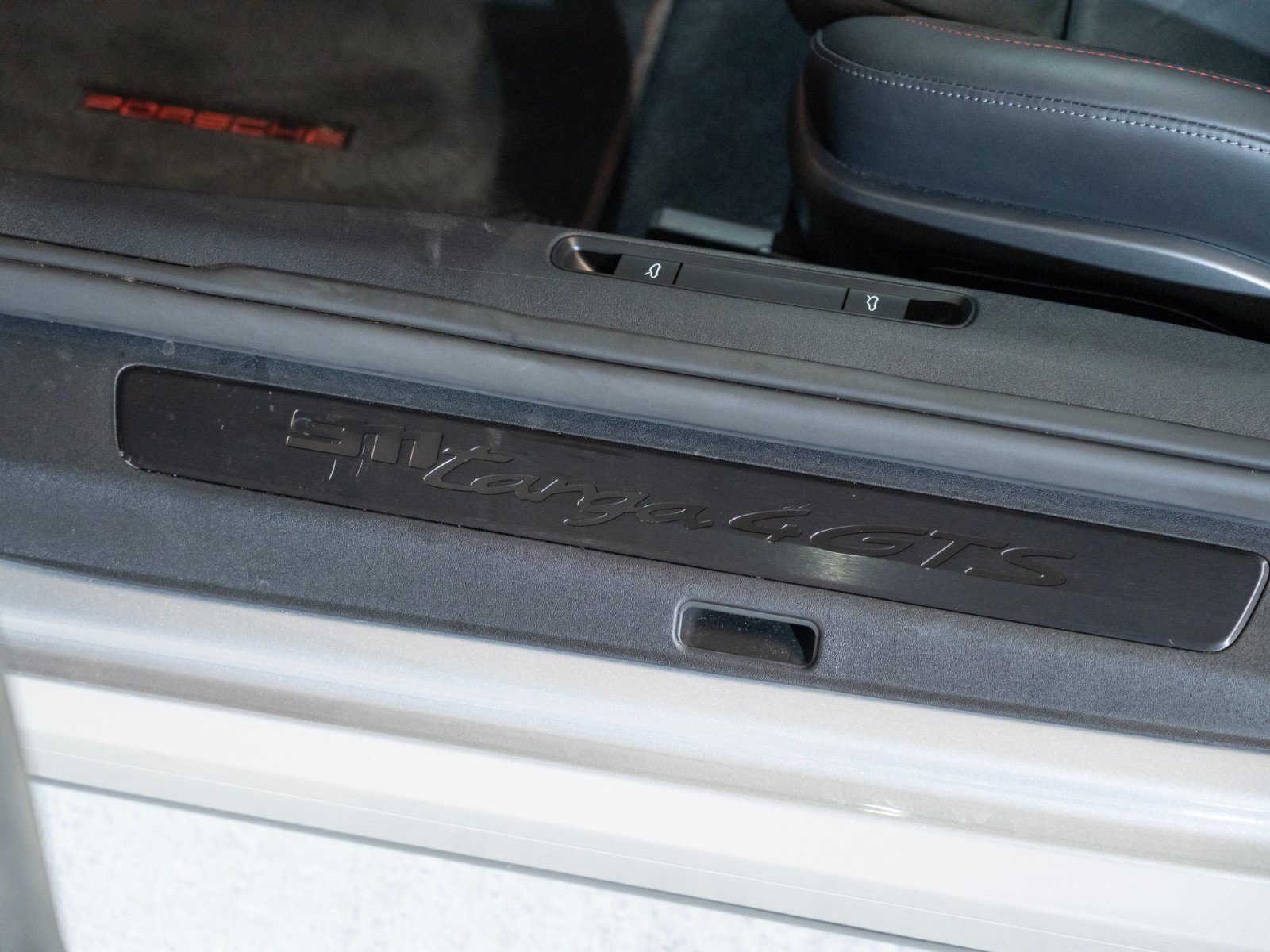 Certified 2026 Porsche 911 Targa 4 GTS AWD/4WD image 12