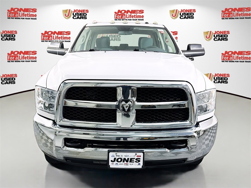 Used 2018 RAM 3500 Tradesman w/ Chrome Appearance Group image 11