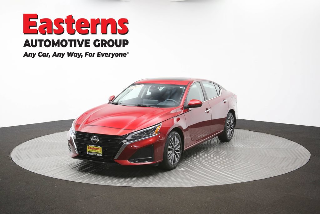 Used 2023 Nissan Altima 2.5 SV w/ SV Premium Package AWD/4WD image 56
