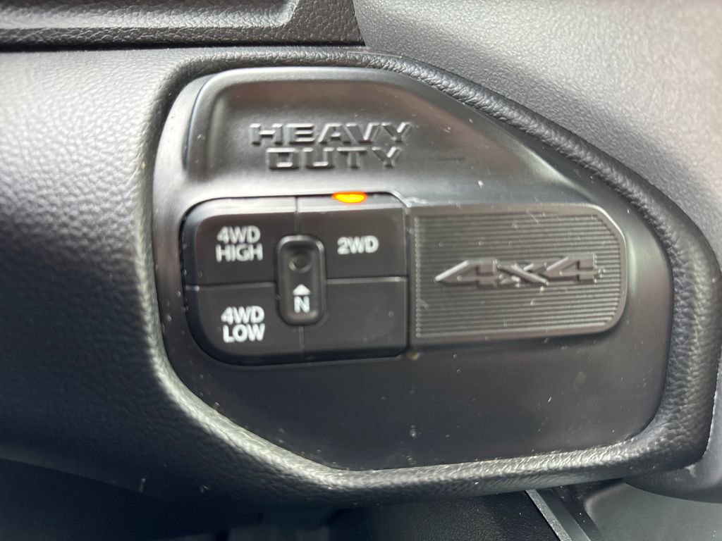 Used 2020 RAM 2500 Big Horn w/ Level 2 Equipment Group AWD/4WD image 30