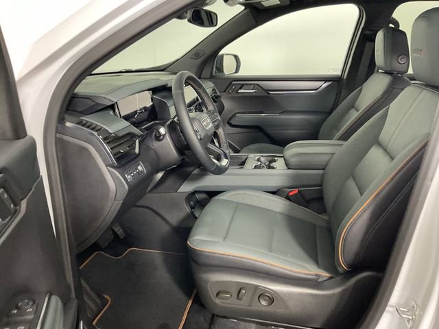 Used 2025 GMC Acadia AT4 AWD/4WD image 18