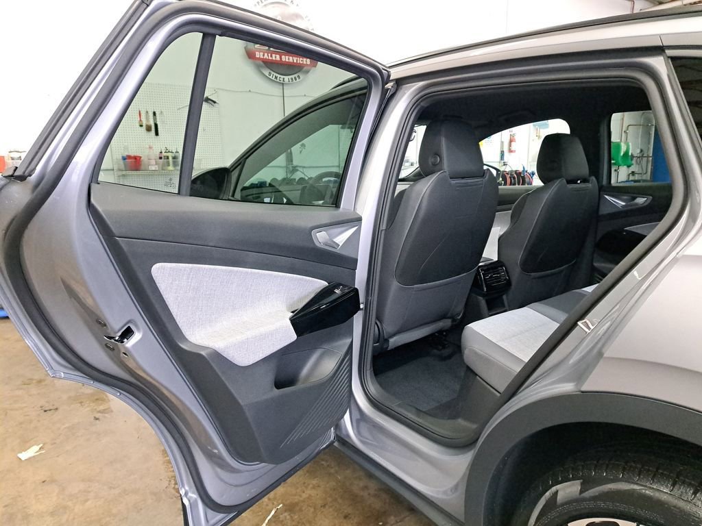 New 2026 Volkswagen ID.4 Pro AWD/4WD image 12