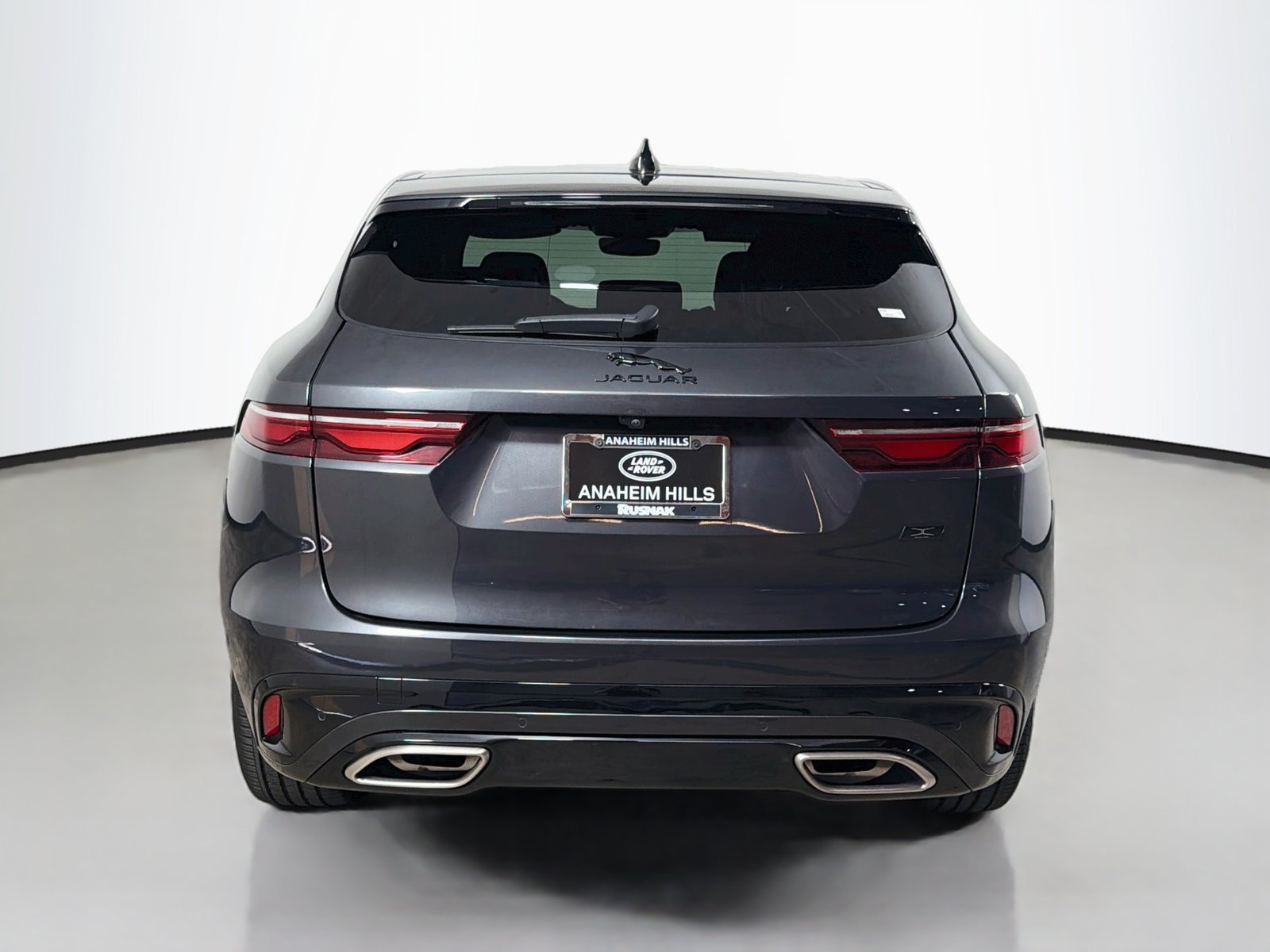 Certified 2026 Jaguar F-PACE R-Dynamic S AWD/4WD image 4