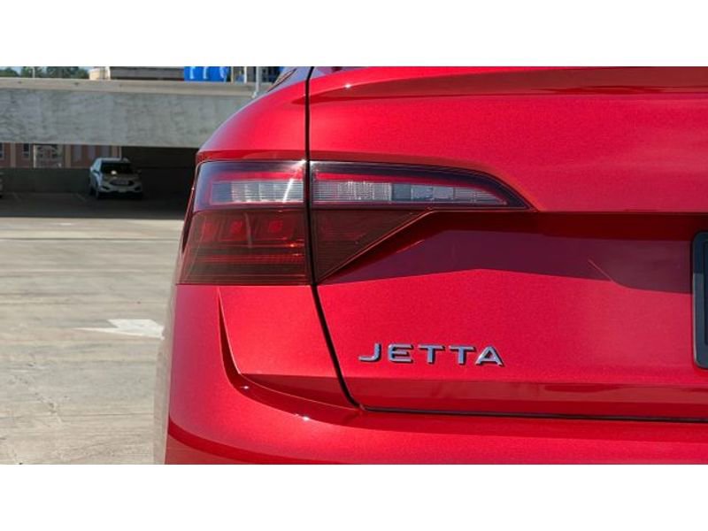 Used 2023 Volkswagen Jetta SE image 47