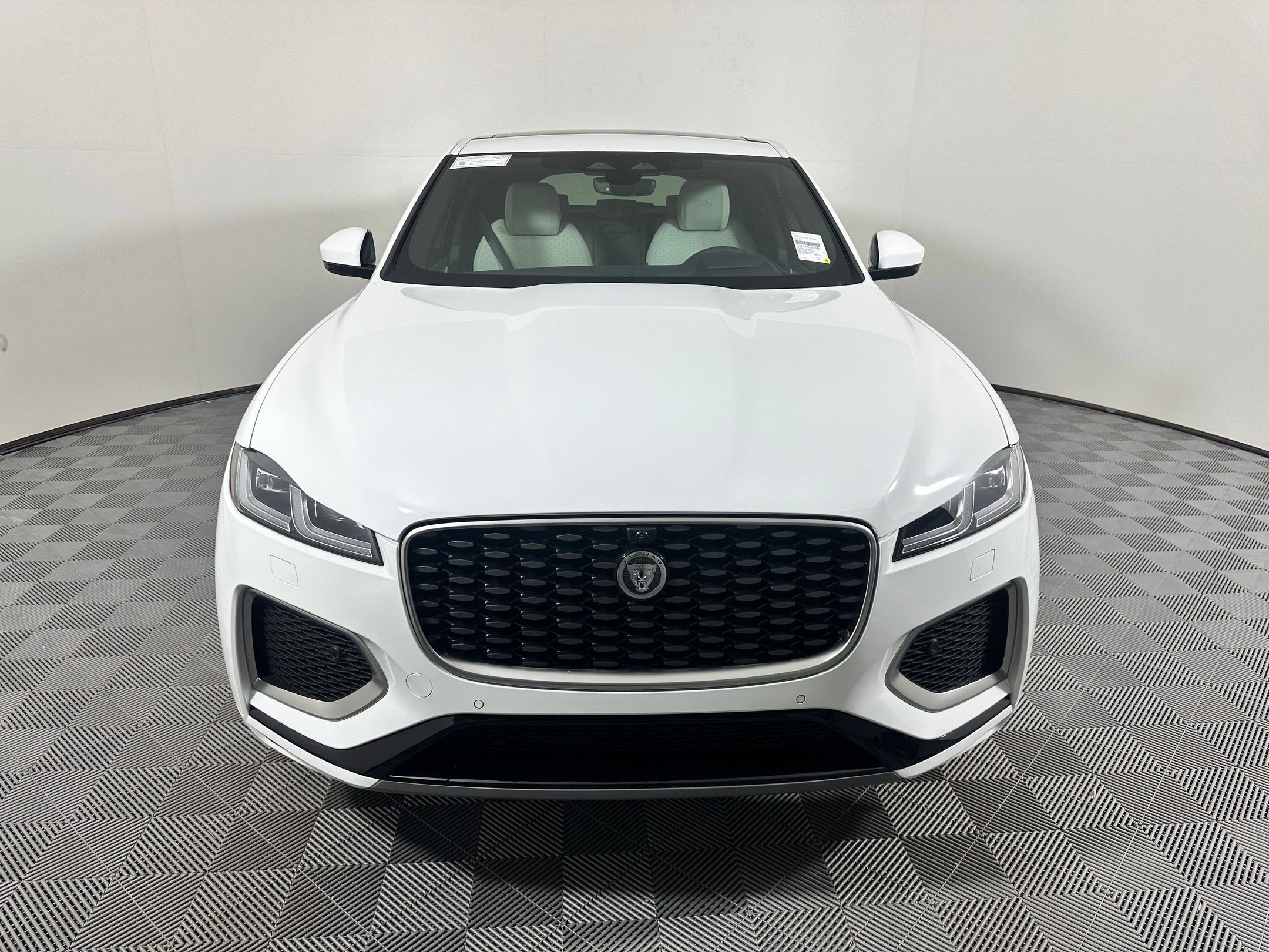 New 2026 Jaguar F-PACE R-Dynamic S image 5