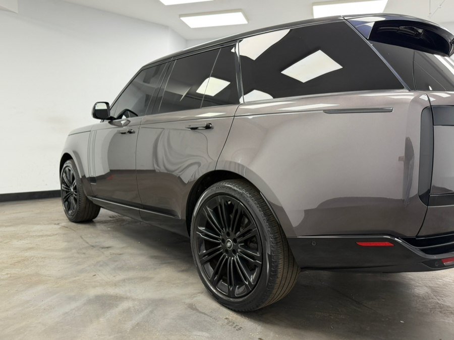Used 2023 Land Rover Range Rover SE AWD/4WD image 25