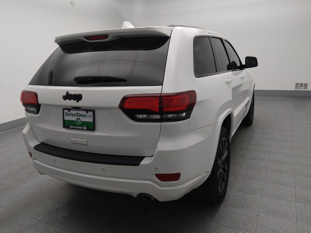 Used 2019 Jeep Grand Cherokee Altitude RWD image 7