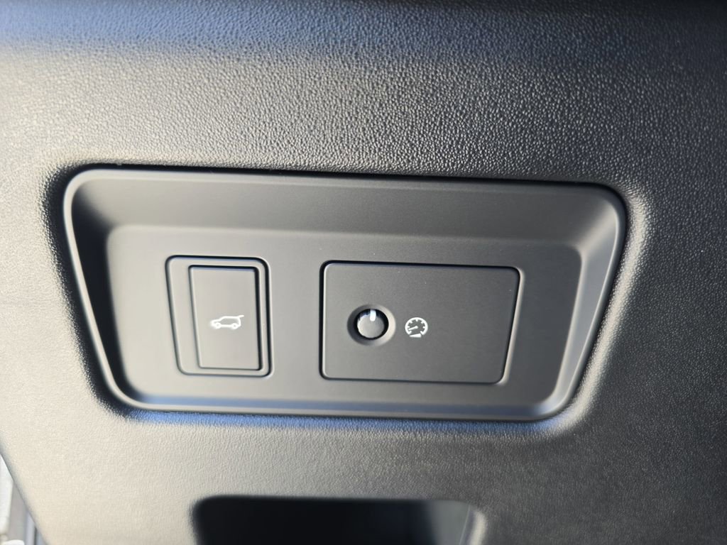 New 2026 Land Rover Discovery S AWD/4WD image 28