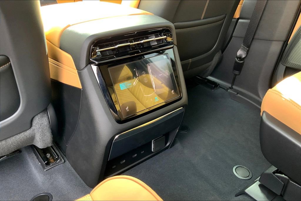 New 2025 Cadillac Escalade IQ Luxury 2 image 21