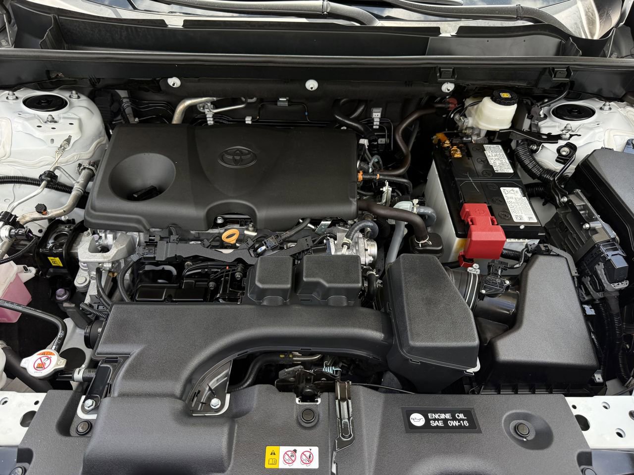 Used 2024 Toyota RAV4 XLE w/ Convenience Package image 30