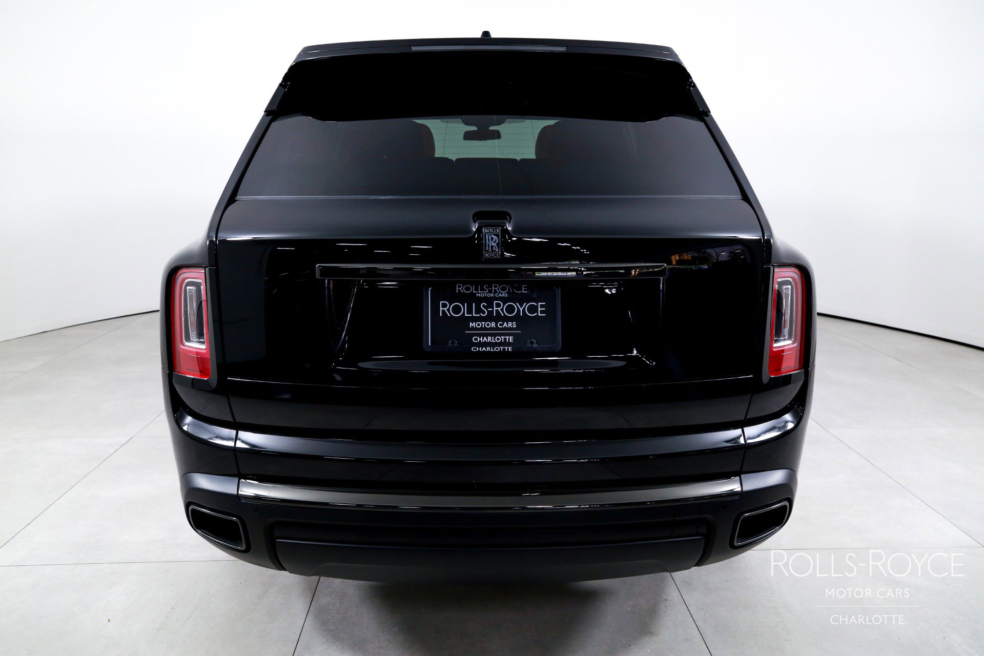 Certified 2023 Rolls-Royce Cullinan Black Badge AWD/4WD image 9