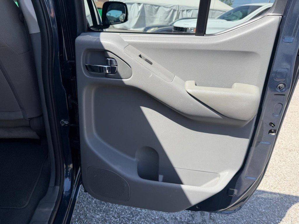 Used 2019 Nissan Frontier SV RWD image 28