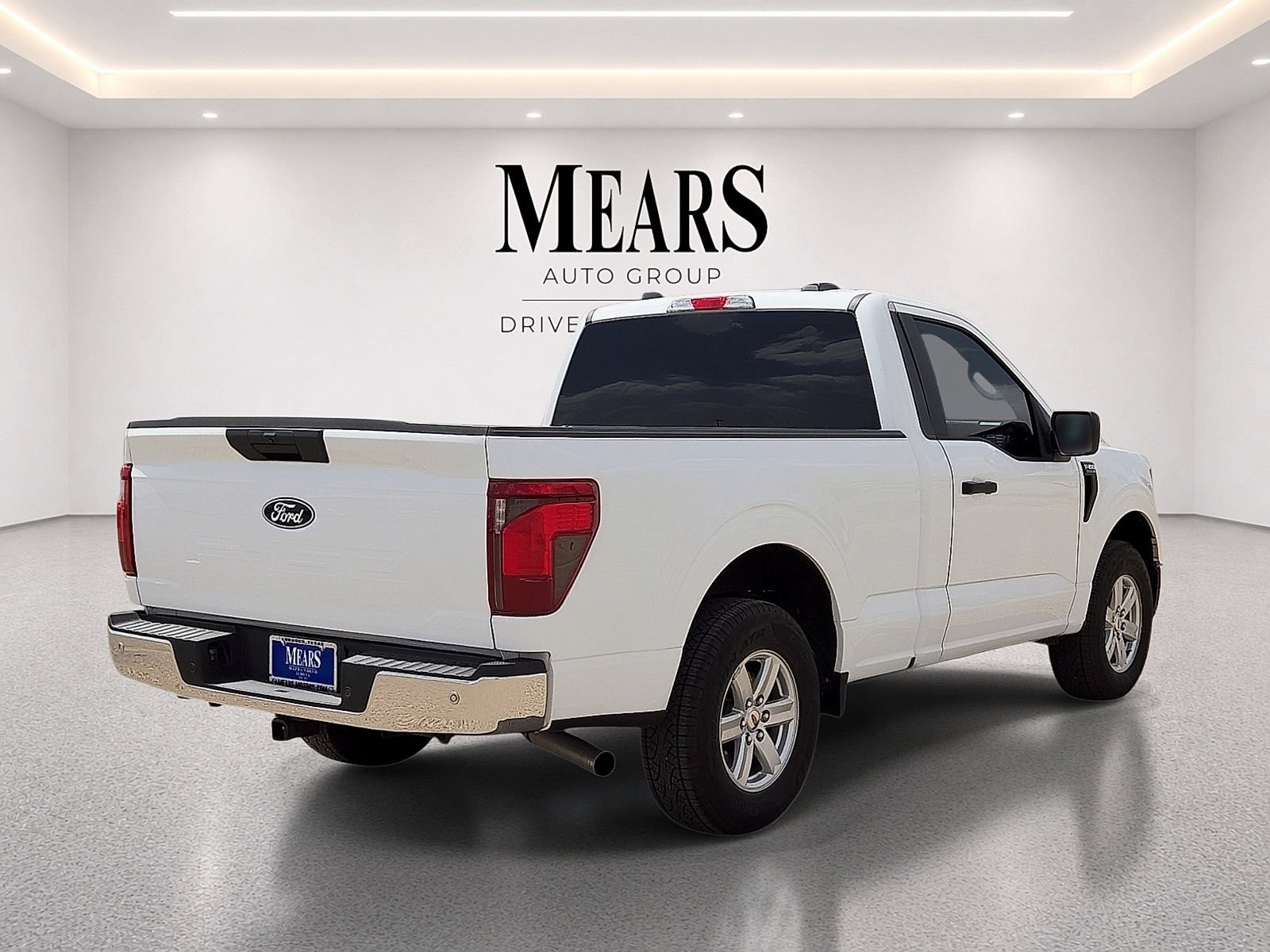 Used 2025 Ford F150 XL w/ Equipment Group 103A High AWD/4WD image 5