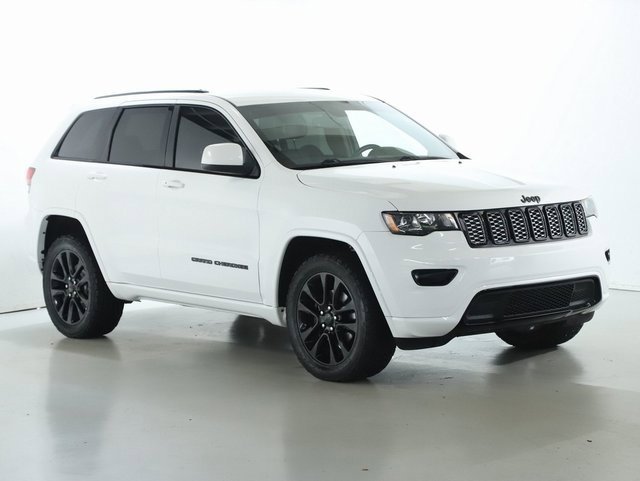 Used 2020 Jeep Grand Cherokee Altitude image 9