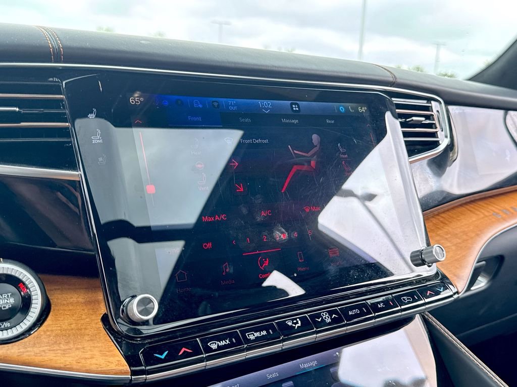 Used 2024 Jeep Grand Wagoneer L Series III image 22