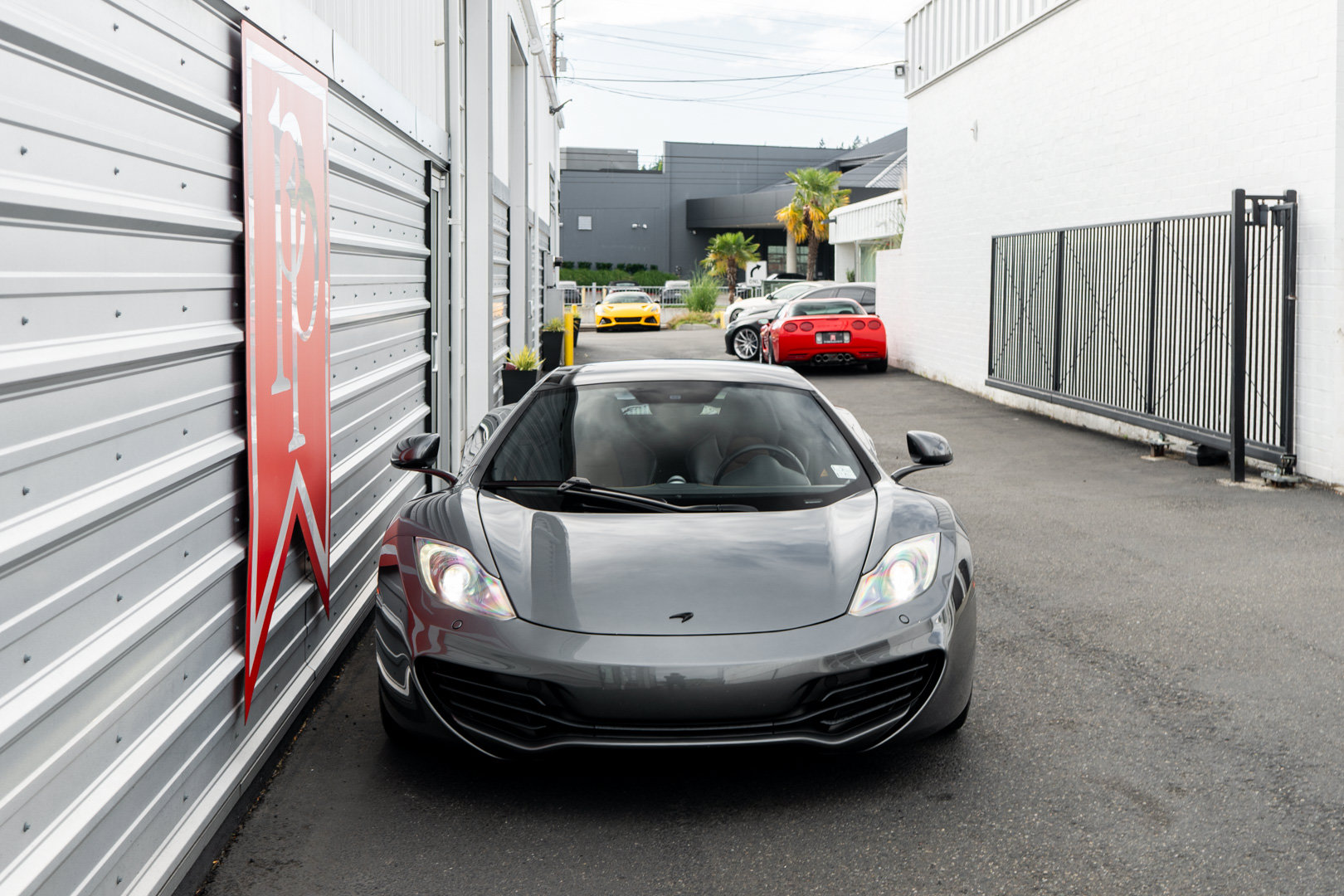 Used 2012 McLaren MP4-12C Coupe RWD image 30