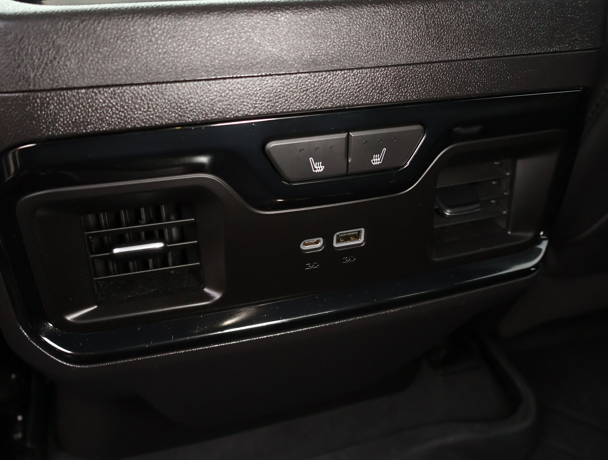 Used 2023 Chevrolet Silverado 1500 ZR2 w/ Technology Package image 27