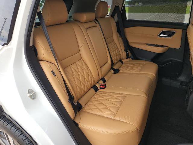 Certified 2023 Nissan Rogue Platinum w/ Platinum Premium Package image 14